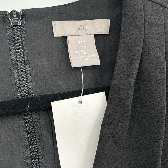 H&M NWT Black Sleeveless V Neck Jumpsuit Women's 4 Tie Waist Business Career - Picture 6 of 9